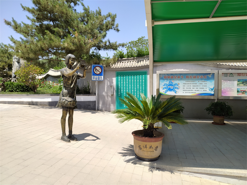 桃峰陵园雕塑